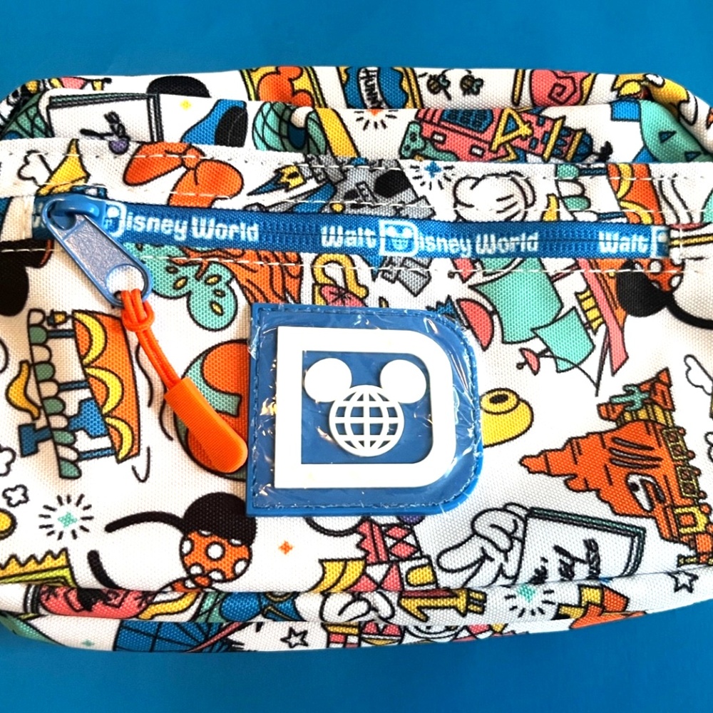 NWOT 2025 Disney Parks WDW Play In The Park Belt Bag Fanny Pack